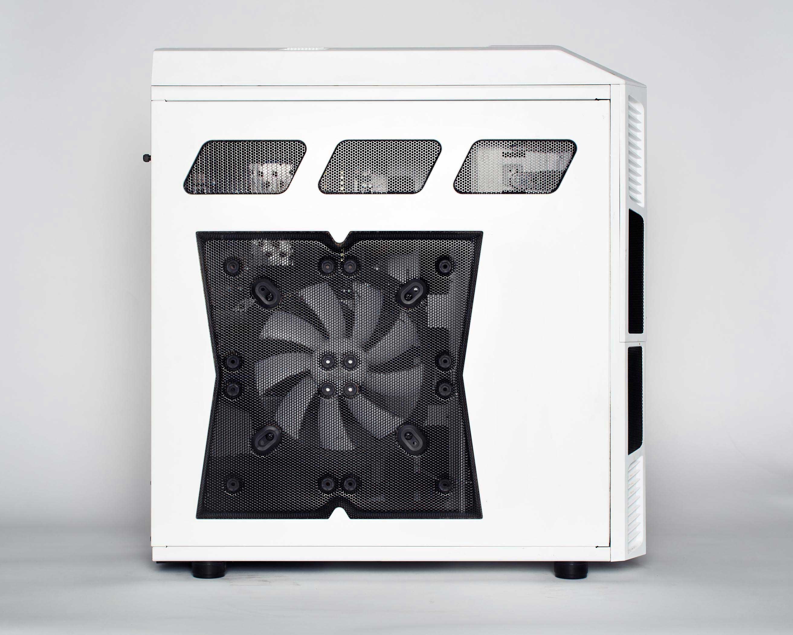 Alex John Beck, Case Modifications for LAN Gaming