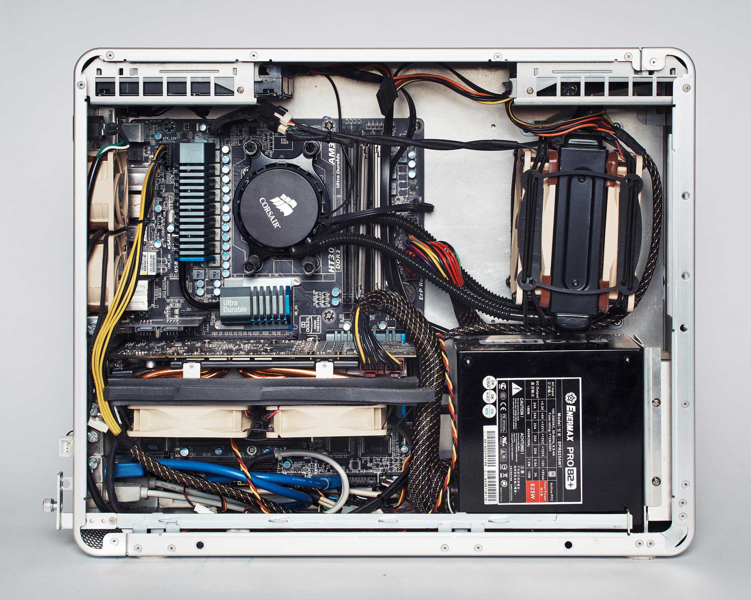 Alex John Beck, Case Modifications for LAN Gaming