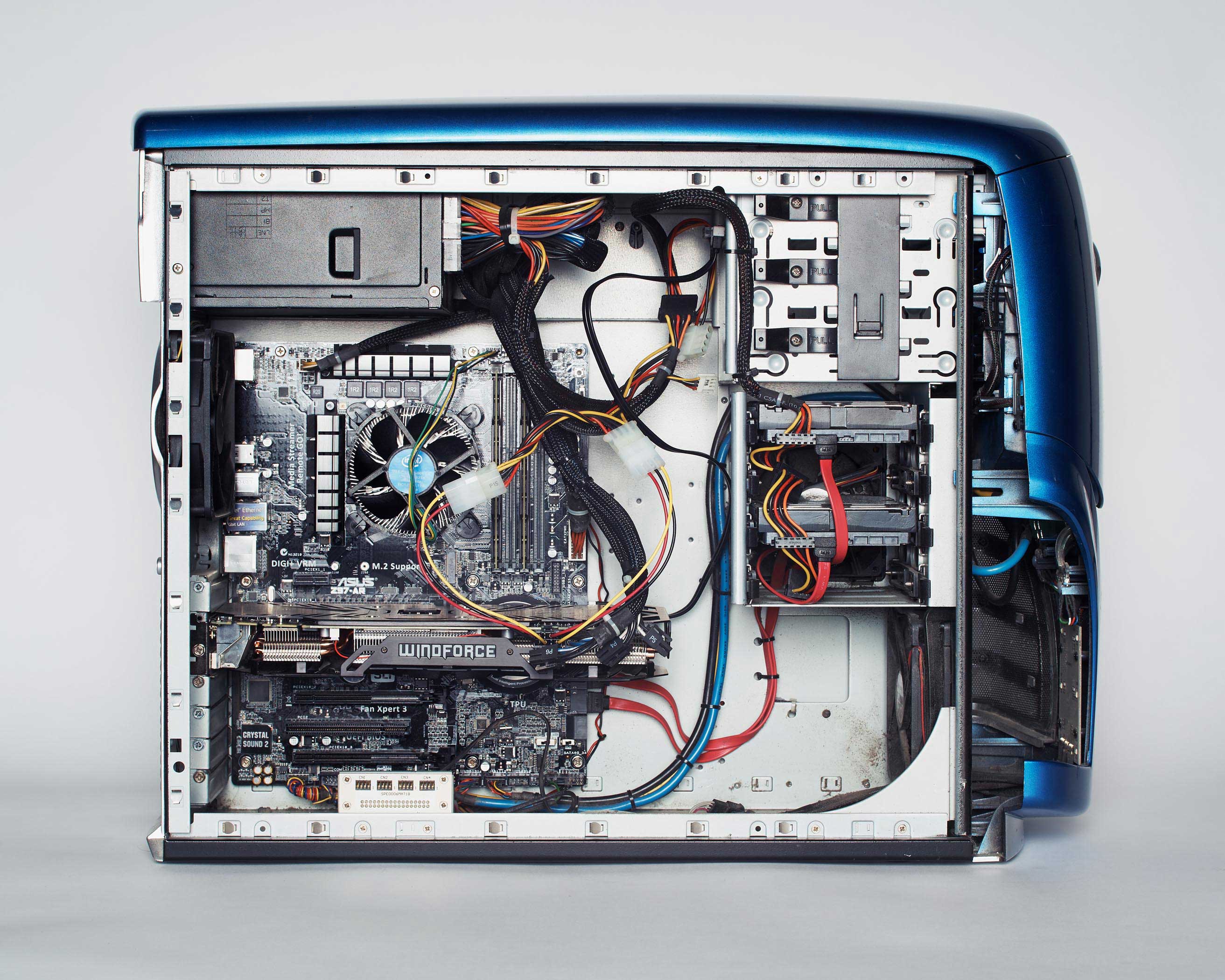 Alex John Beck, Case Modifications for LAN Gaming